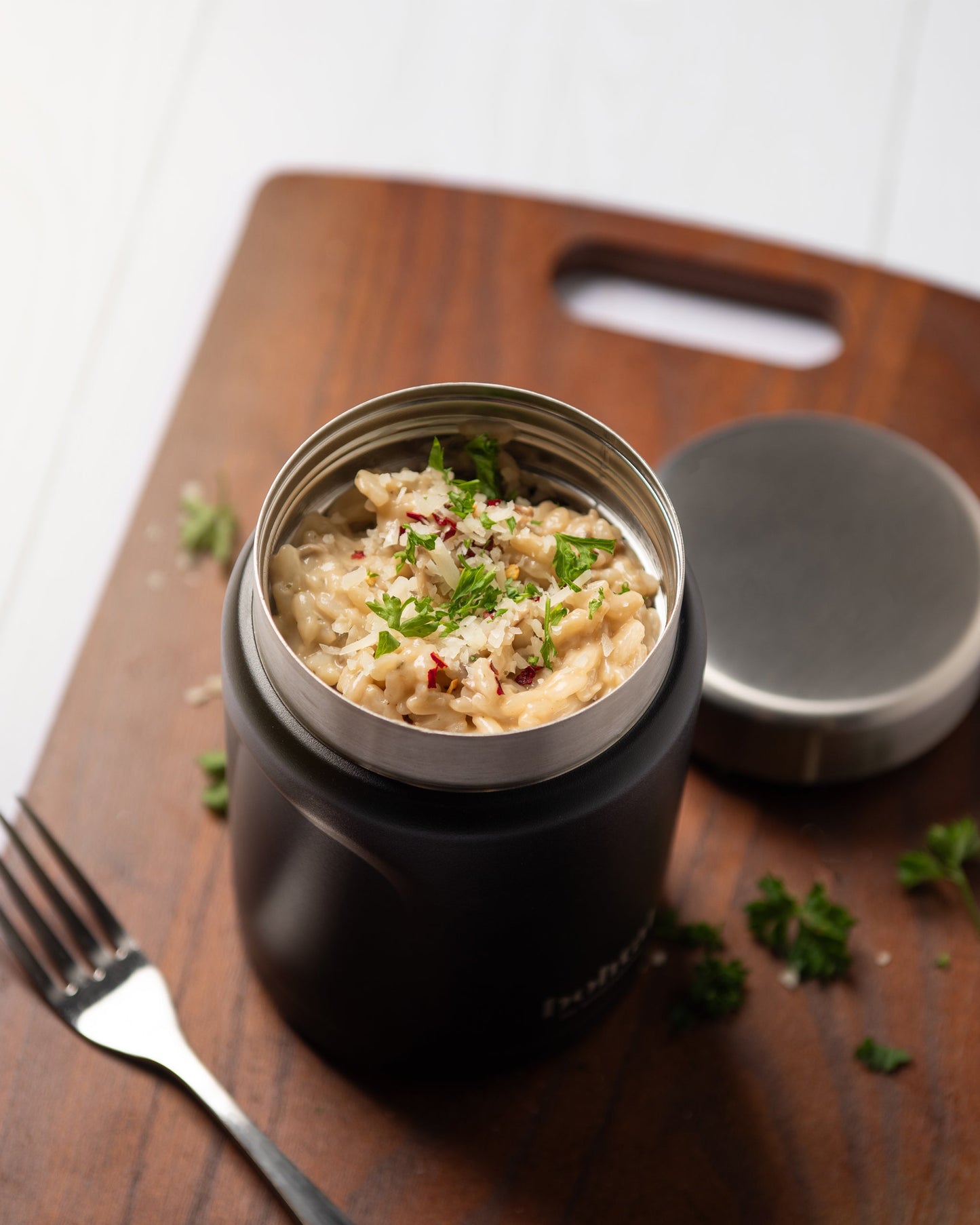 bohtal-insulated-food-jar-black-e5 Bohtal_Insulated_Food_Jar_Black_Lifestyle.jpg